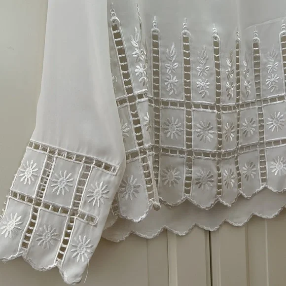 White t-shirt - Picture 2 of 5